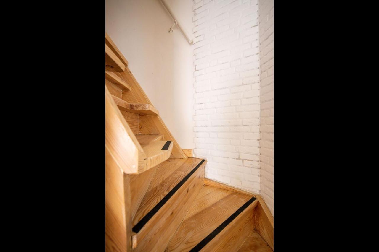 Lapa 3Bdr Duplex W/ Balcony By Lovelystay Lisbon Exterior photo