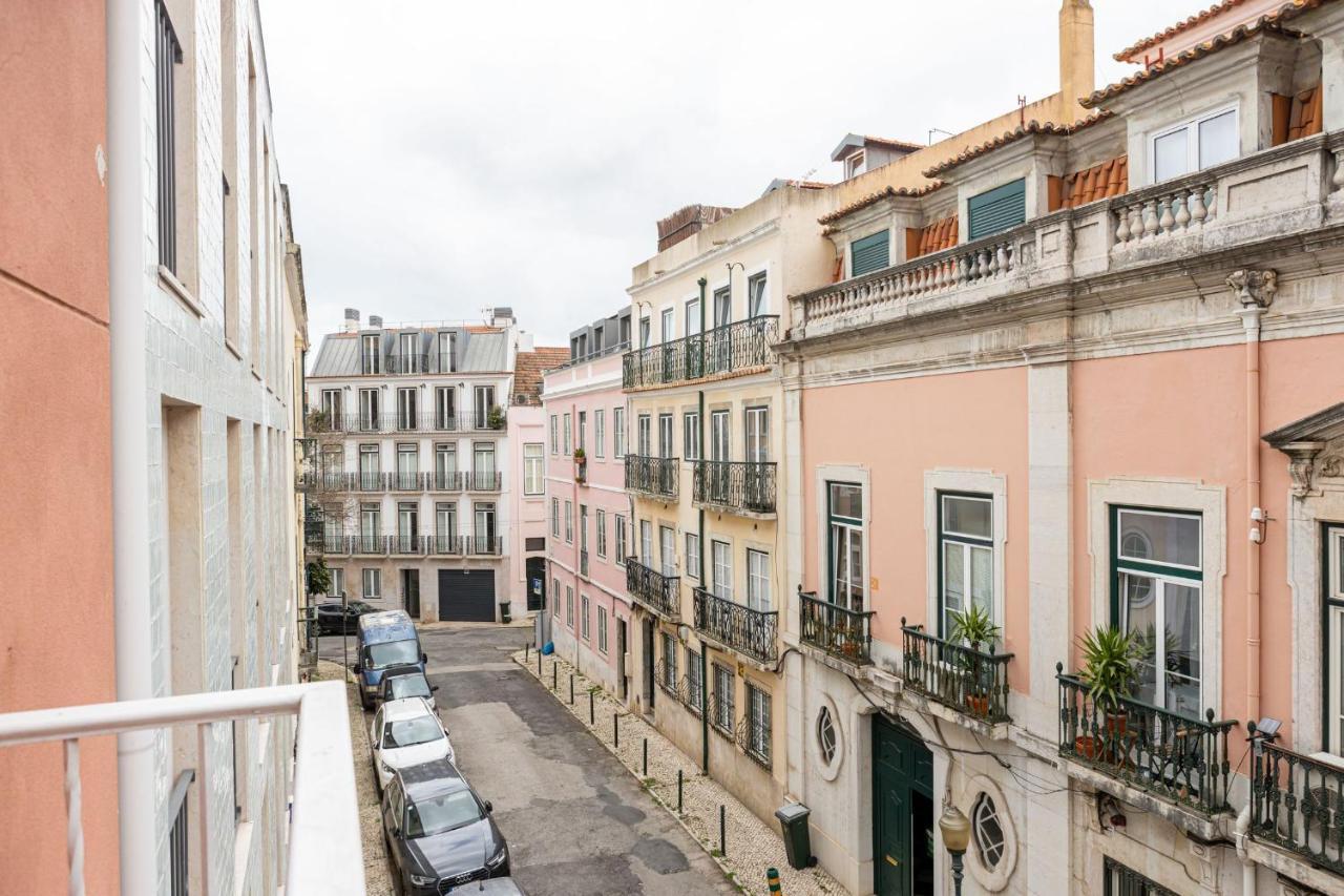 Lapa 3Bdr Duplex W/ Balcony By Lovelystay Lisbon Exterior photo