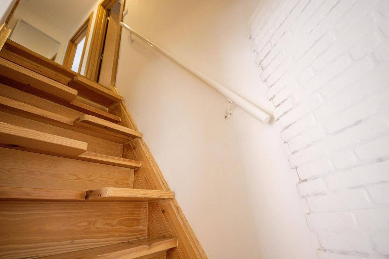 Lapa 3Bdr Duplex W/ Balcony By Lovelystay Lisbon Exterior photo